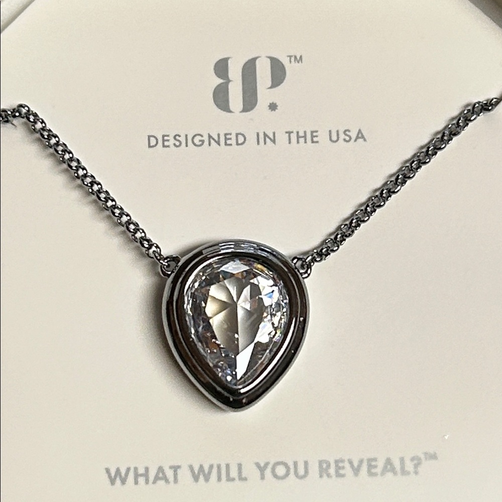 Bomb party necklace